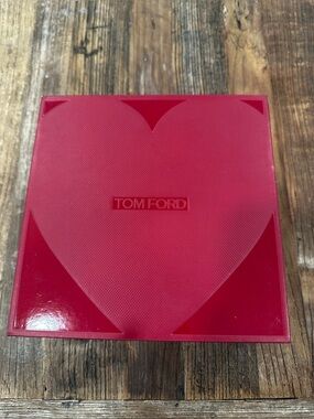 Tom Ford Red Heart-Embossed box